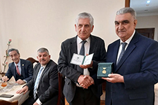 12 aprel 2026-cı il
Əməkdar artist Şıxı Yaqubov mükafatlandırılıb